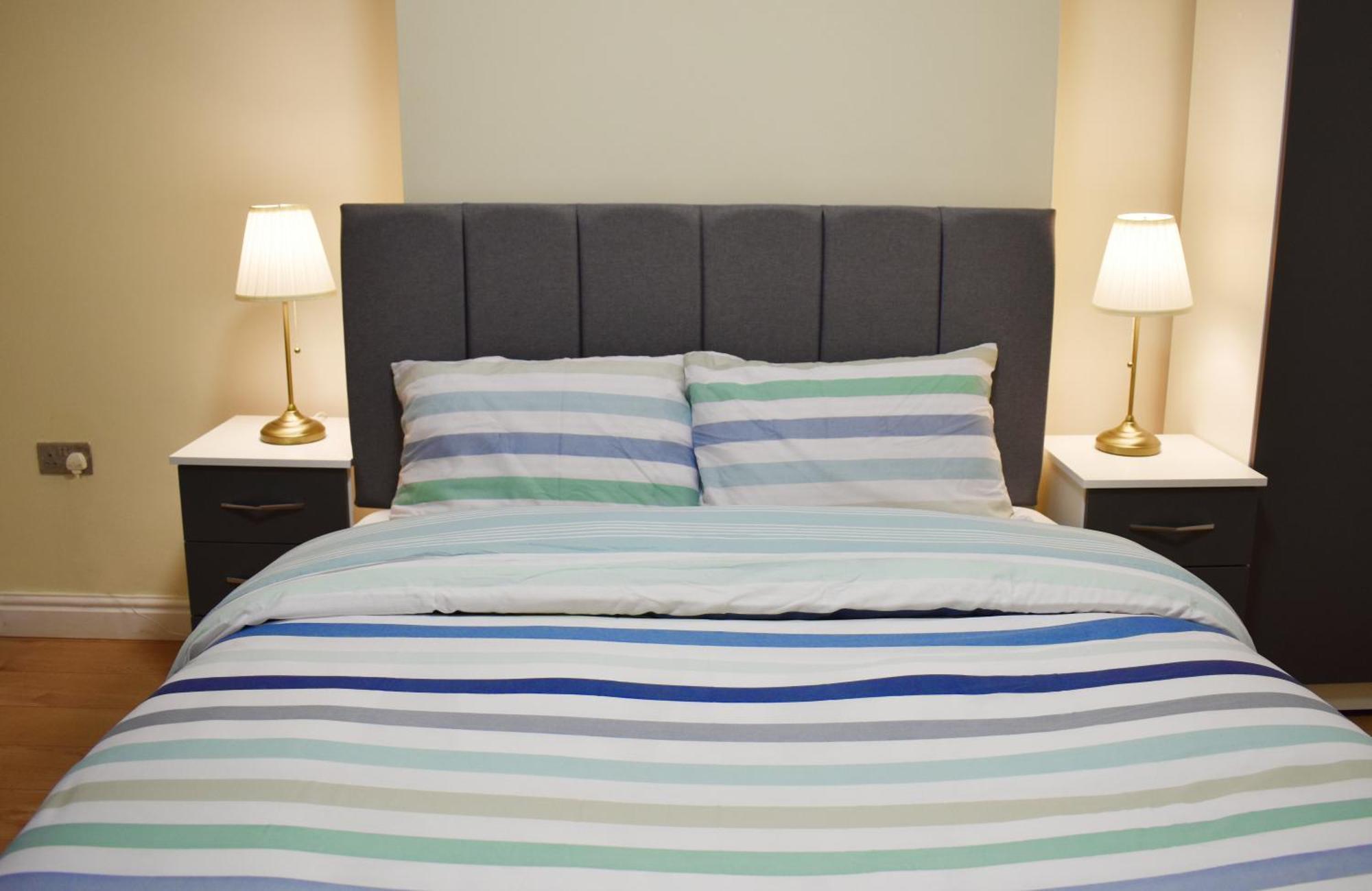 Birmingham City Centre Bedroom, Parking, Wifi, Kitchen, Living Room Bagian luar foto