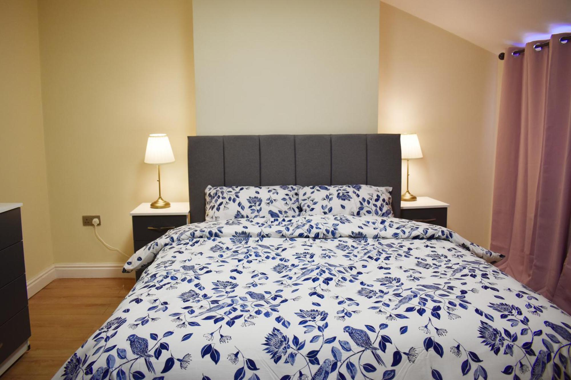 Birmingham City Centre Bedroom, Parking, Wifi, Kitchen, Living Room Bagian luar foto