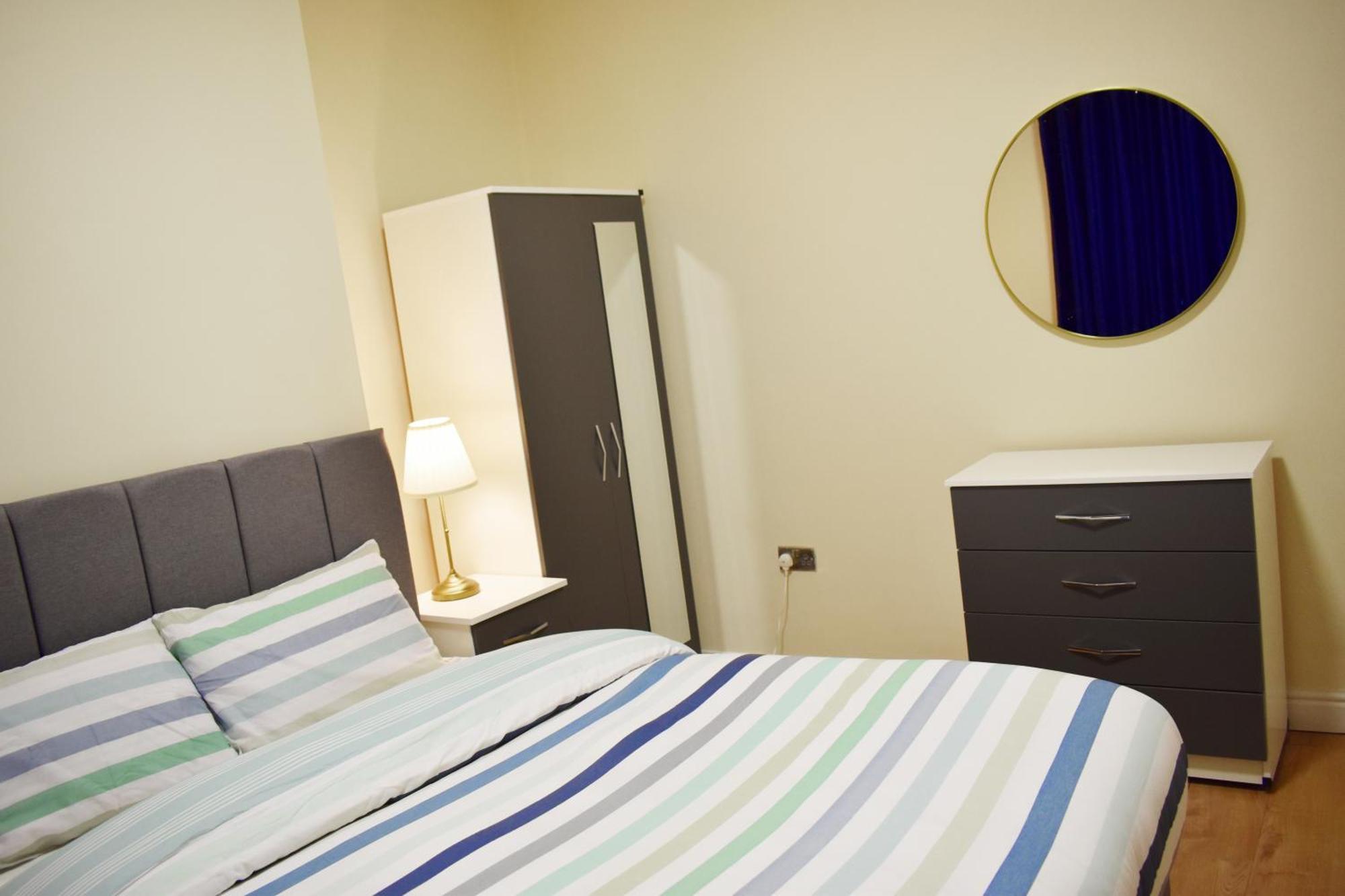 Birmingham City Centre Bedroom, Parking, Wifi, Kitchen, Living Room Bagian luar foto