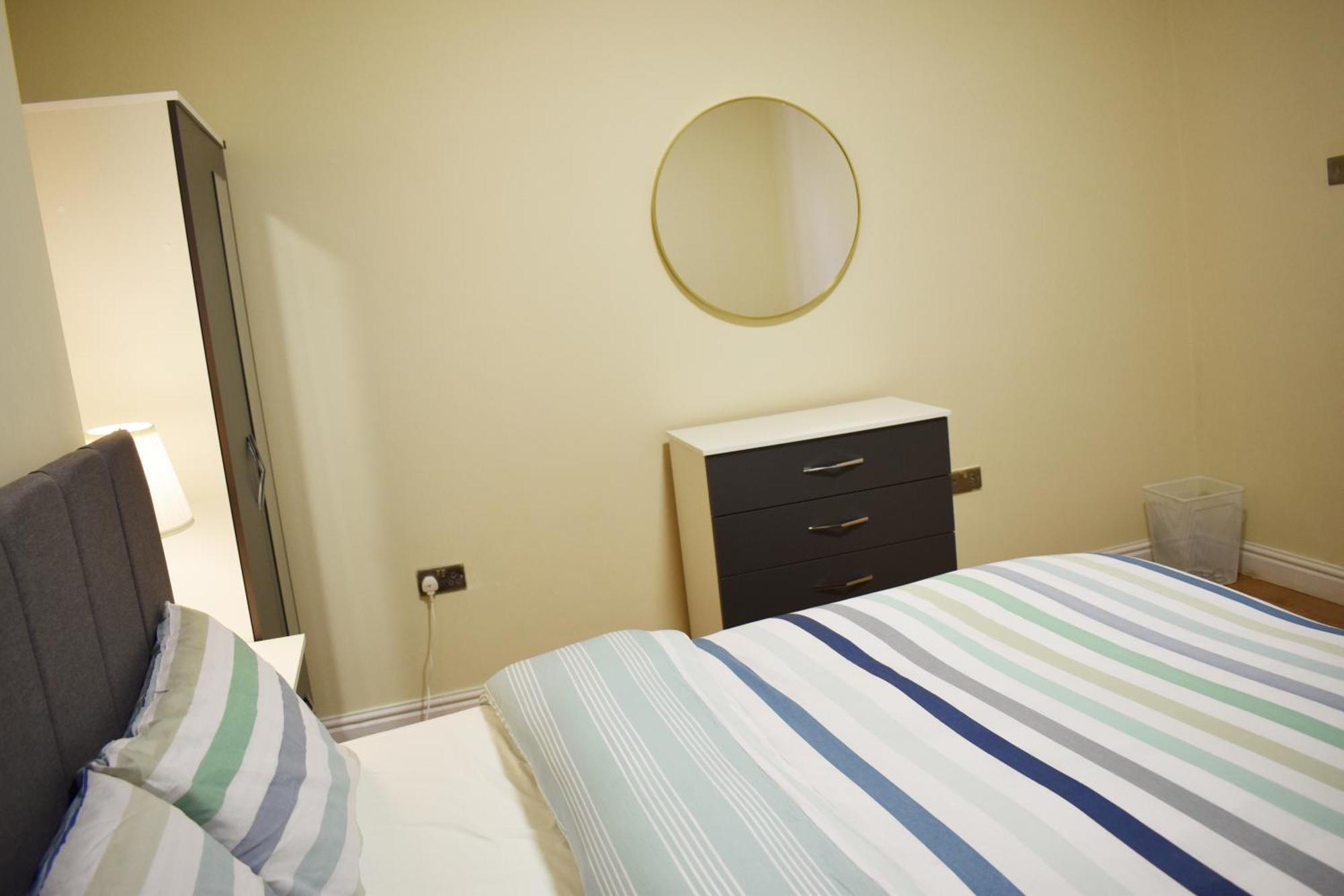 Birmingham City Centre Bedroom, Parking, Wifi, Kitchen, Living Room Bagian luar foto